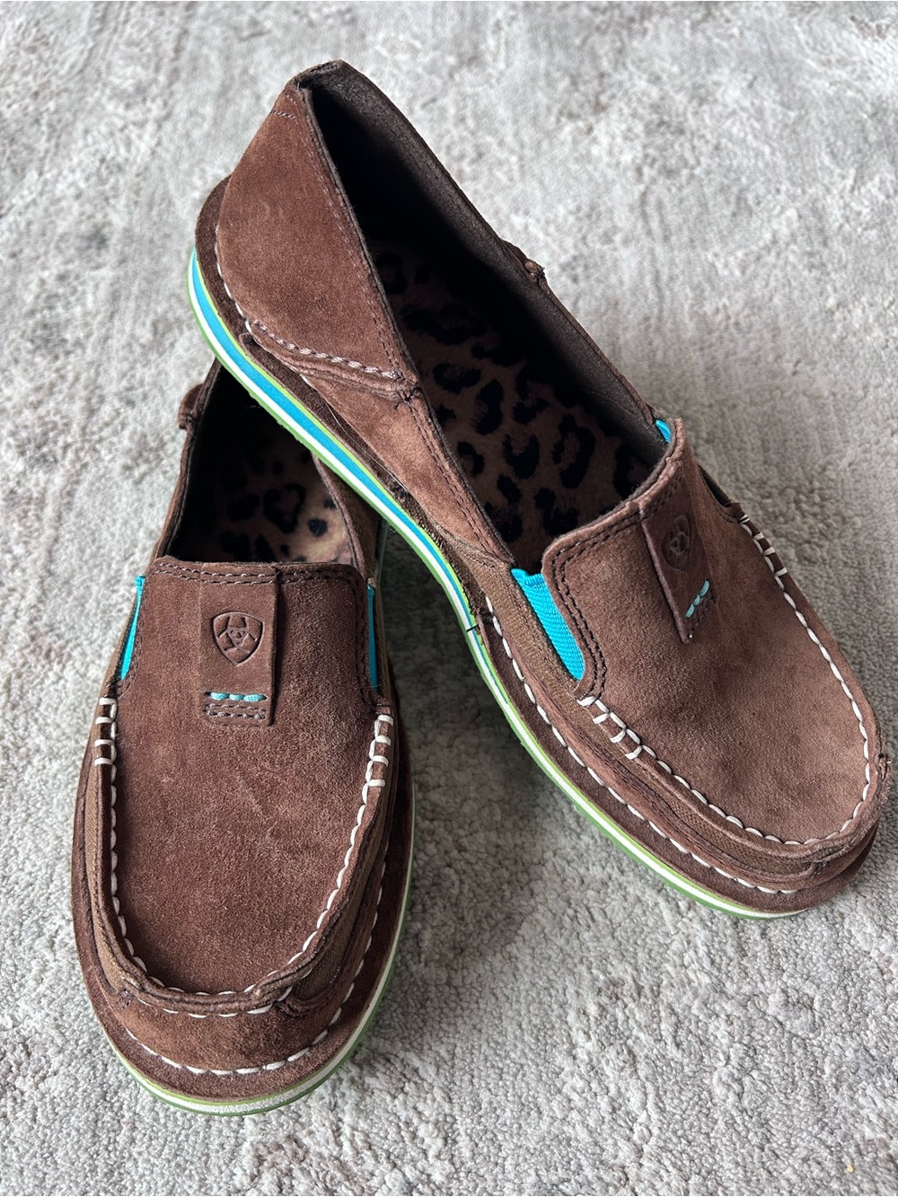 NWOB Ariat Women's Cruiser Sz 7 Brown Suede Slip On Moc Toe Loafer Shoe 10017457